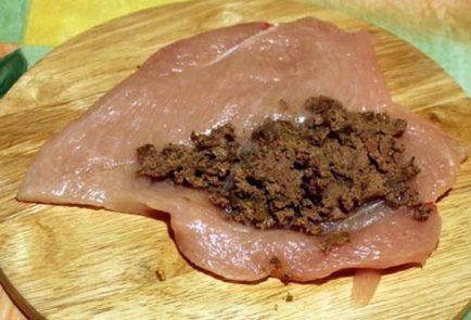 Куриные рулетики с печеночной начинкой