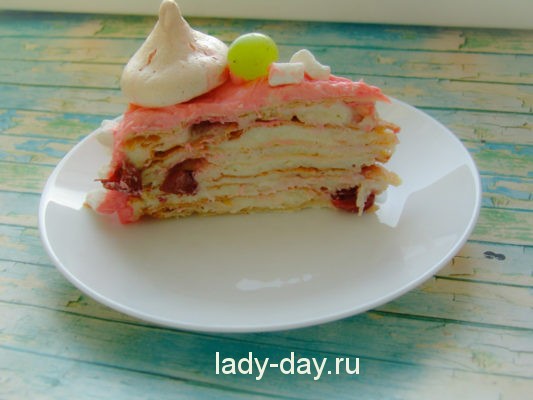 Домашний торт Наполеон с вишней
