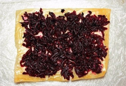 Сельдь под шубой в тонком лаваше