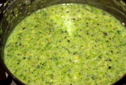 Сливочный суп-пюре с брокколи и картофелем