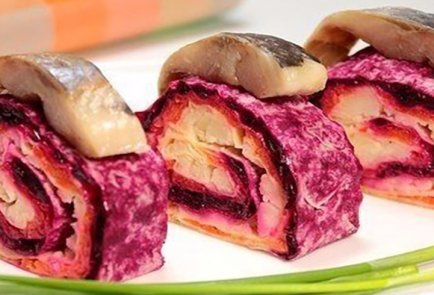 Сельдь под шубой в тонком лаваше