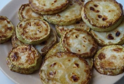 Ассорти из жаренных баклажанов и кабачков