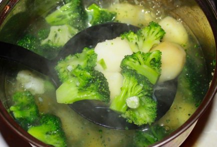 Сливочный суп-пюре с брокколи и картофелем