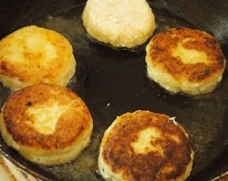 Как приготовить вкусные творожники (сырники)