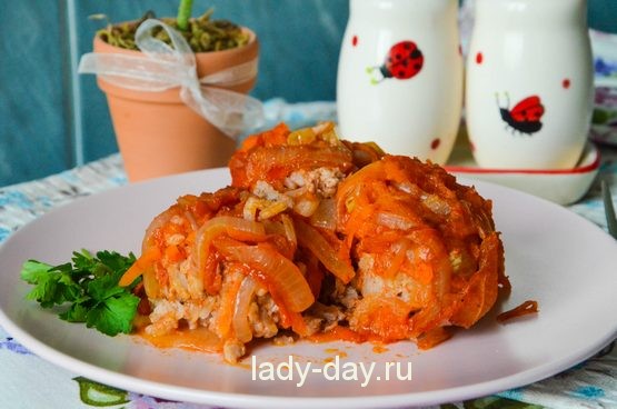 Тефтели с рисом в томатном соусе