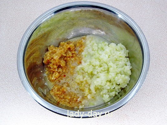 через мясорубку