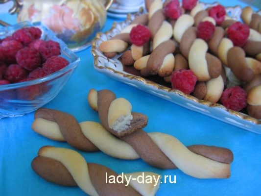 Песочное печенье “Веревочки”