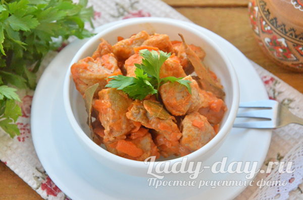 свиной гуляш