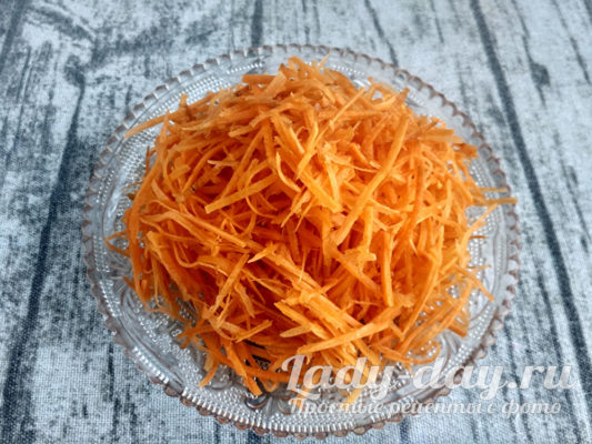 Тертая морковь