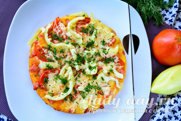 вкусная пицца на сковороде