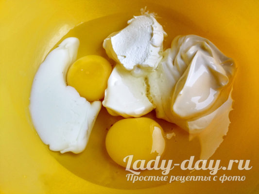 Смещать яйца