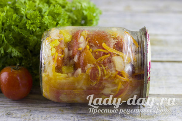 Салат в банке