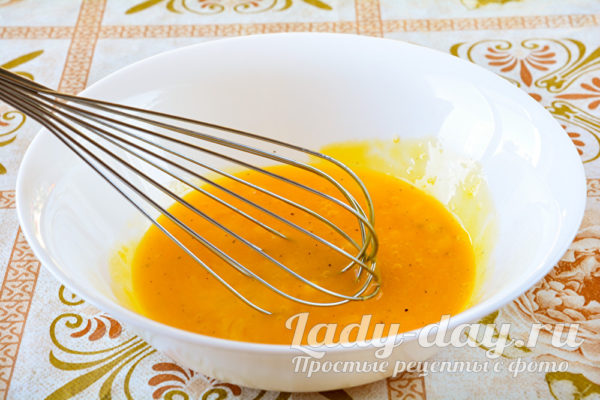 размешиваем венчиком