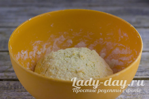 замешиваем тесто