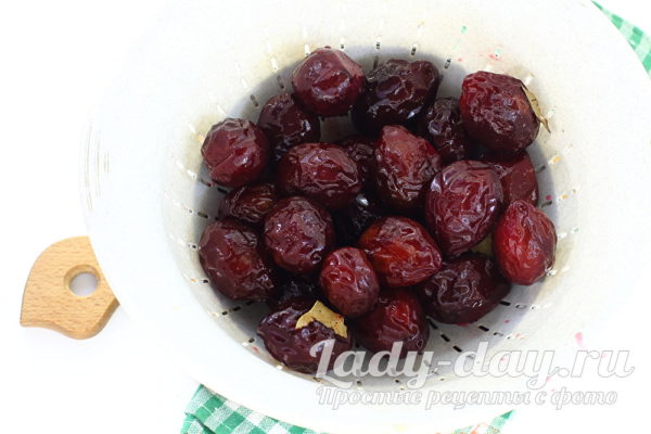 сливы маринованные