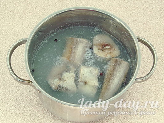 варить рыбу