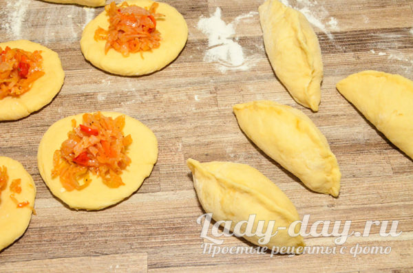 Слепленные пирожки