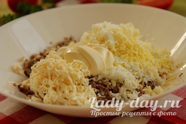 добавить майонез