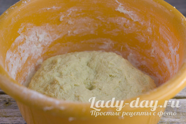 вымешиваем тесто