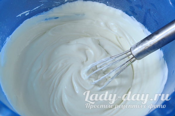 сметана с пудрой