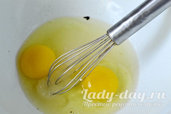 яйца в миске