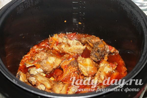 ребрышки свиные тушеные в мультиварке
