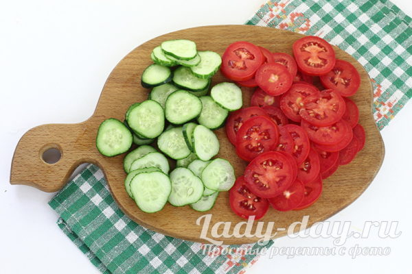 огурец и помидор