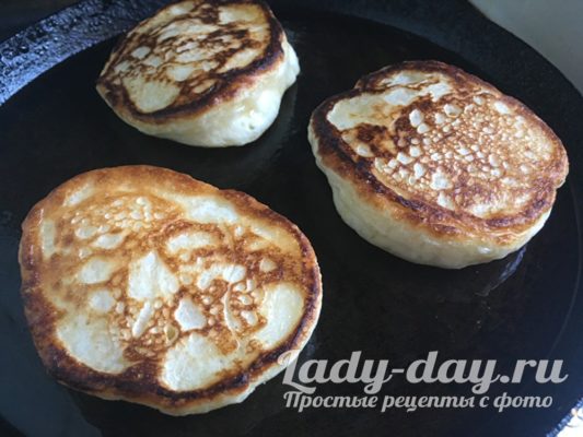 жарим оладьи