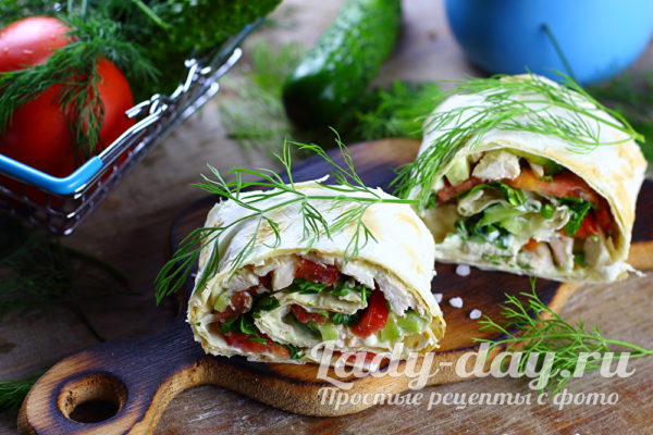 Лаваш с курицей и овощами