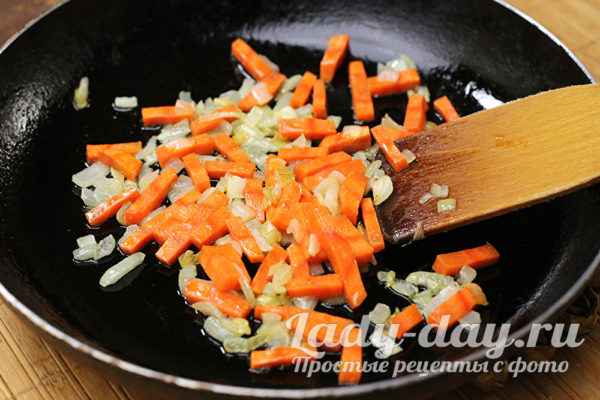 обжарить овощи