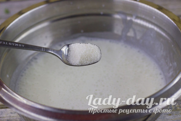 Добавить сахар и соль