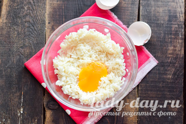 рис и яйца
