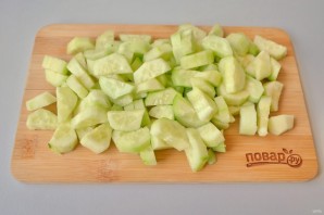 Салат из кабачков и огурцов - фото шаг 3