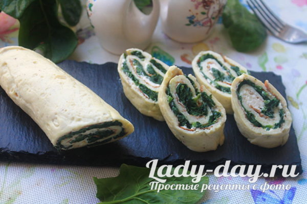 Яичный рулет на сковороде