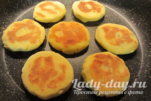 сырники на сковороде