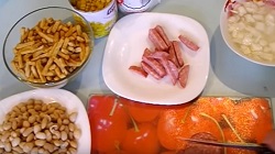 Как быстро и вкусно приготовить салат с фасолью