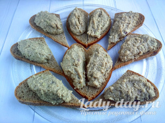 Намазать хлеб