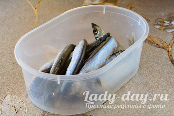 Разморозить мойву