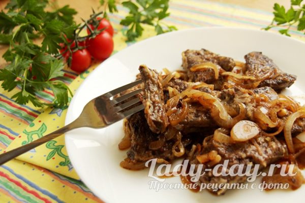 Печень жареная с луком