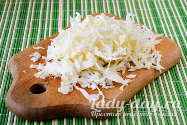 Нашинковать капусту