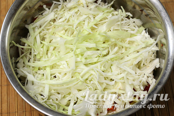 Кладем в кастрюлю