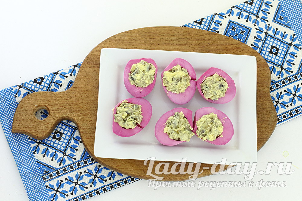 фаршируем яйца