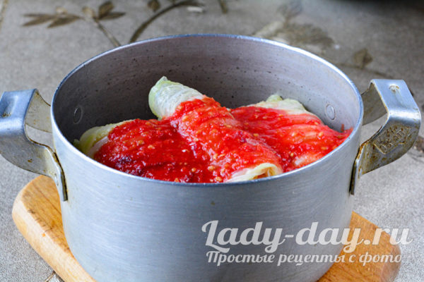 тушить голубцы