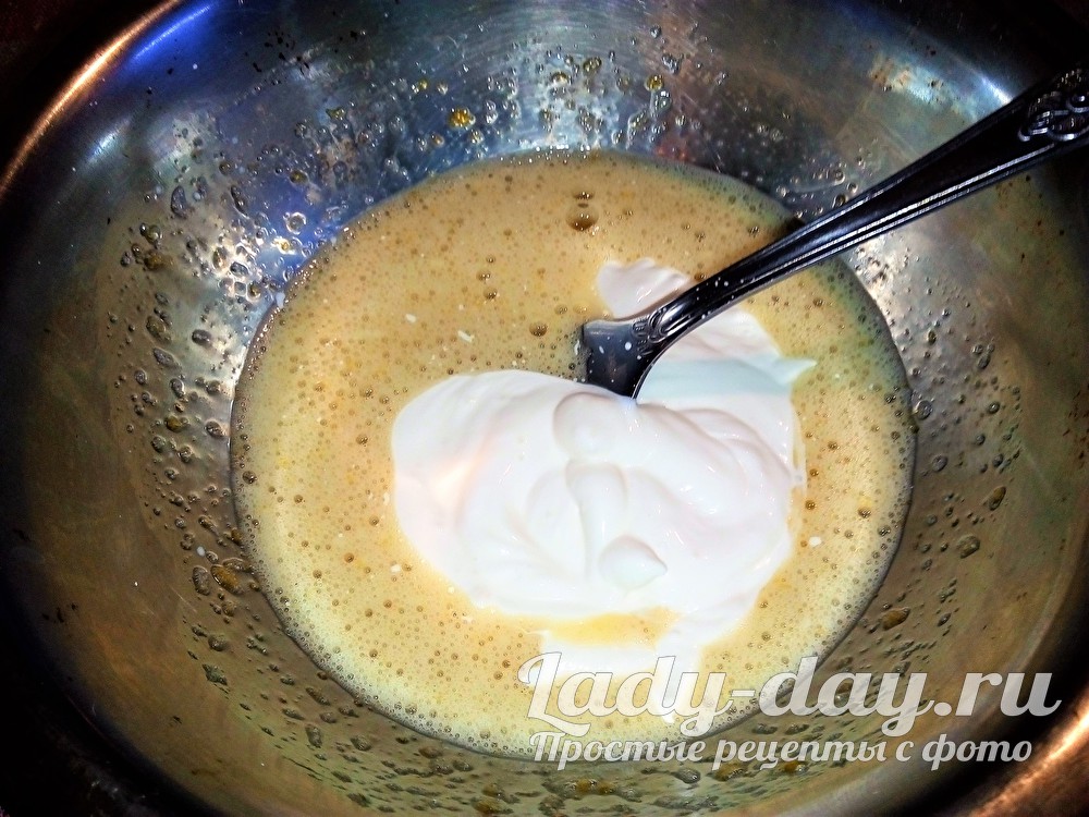 яйца и сметана