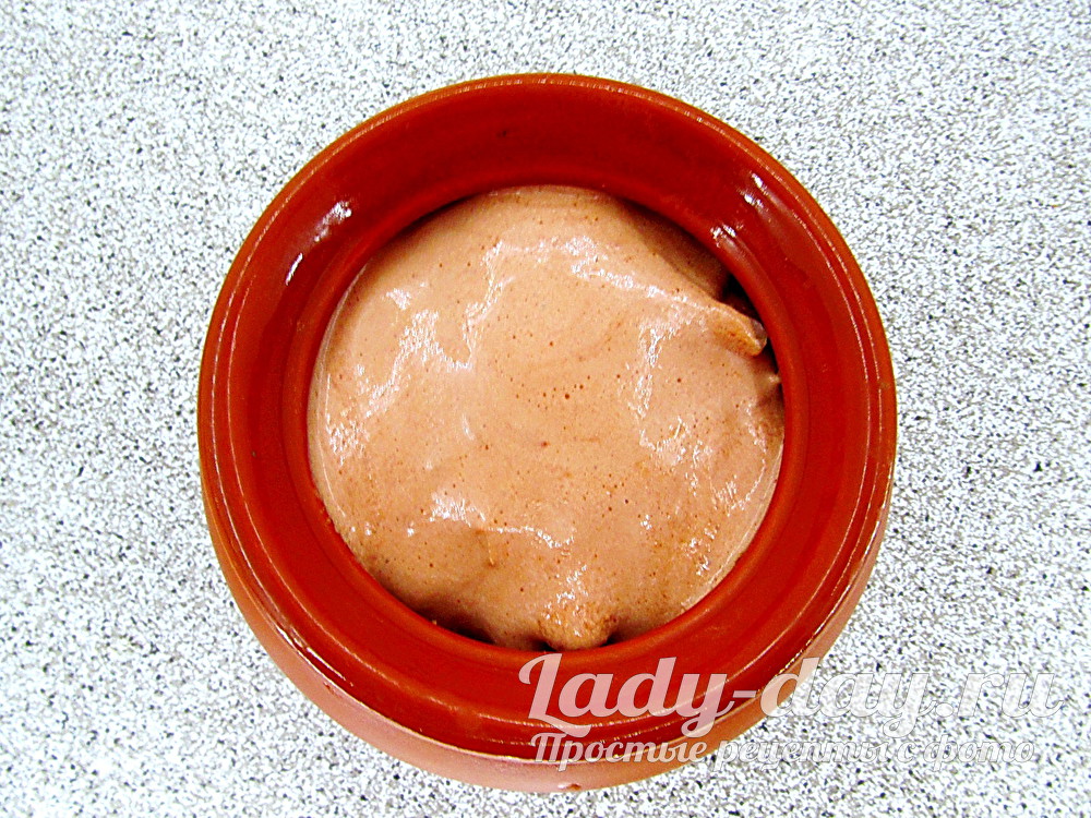 залить в горшочек соус