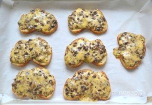 Горячие бутерброды с шампиньонами и сыром - фото шаг 9