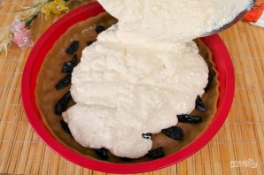 Карамельный творожник с черносливом - фото шаг 11