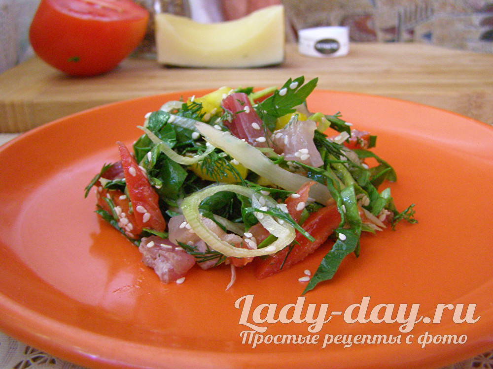 Салат с соленой рыбой - рецепт с фото