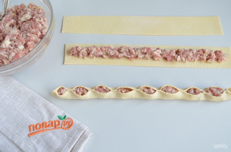 Лепка мантов в форме розочек, шаг 2