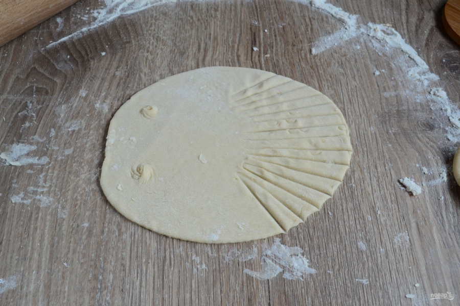 Лепка мантов в форме рыбки, шаг 2